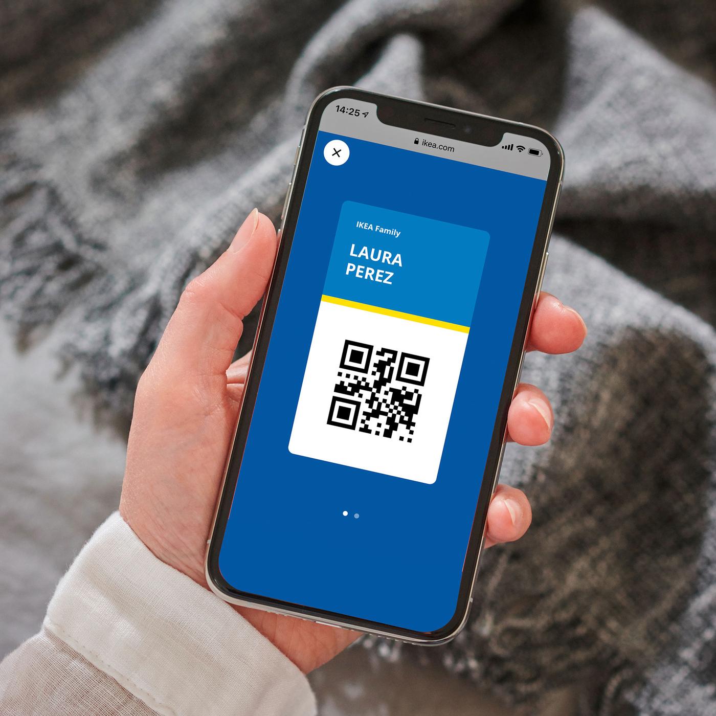 QR kodea mugikorrean, IKEA Family txartelaren baliokidea