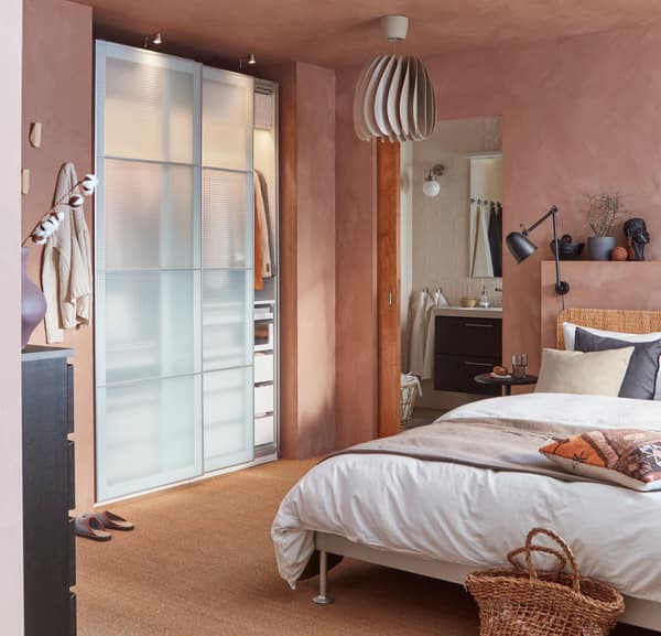 Rangement fermé PAX chambre