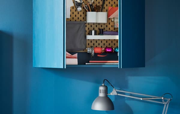 Ready to get sorted with pegboard storage? IKEA has SKÅDIS pegboard in lacquered fibreboard in different sizes. Just hook the accessories you need like white-coated steel containers, hooks and shelves to hold scissors, staplers and pens.
