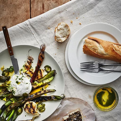 Reinvent recipes with leftovers: save on food.