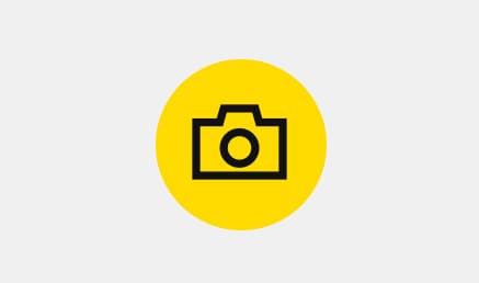 Relleu d’una càmera de fotografies.