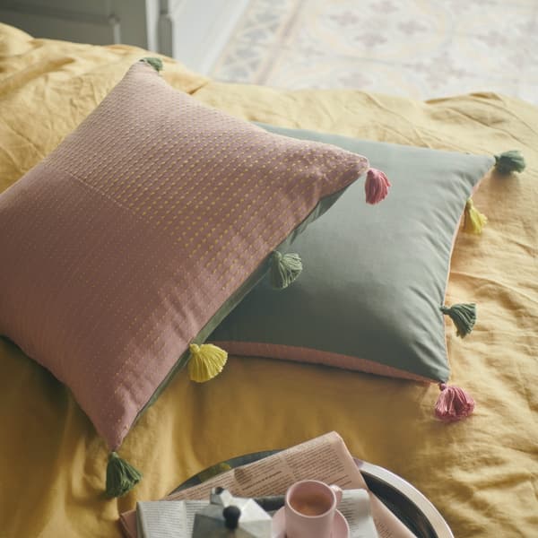 Reversible cushions