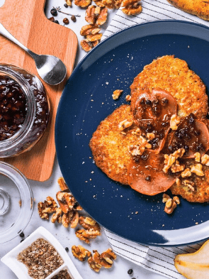 Rösti aux poires, aux airelles rouges et aux noix.