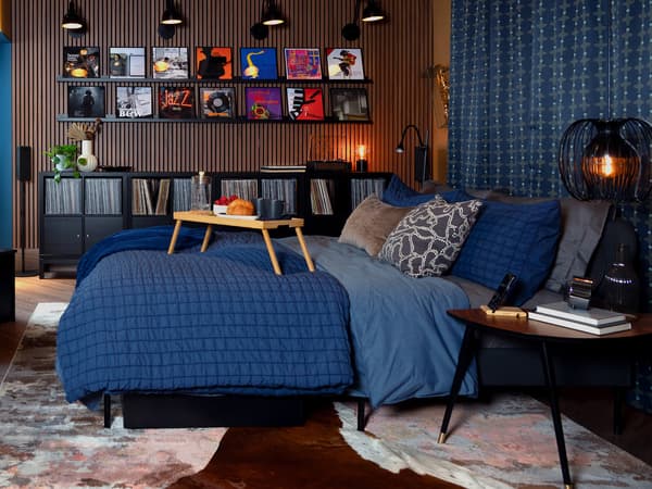 Room setting