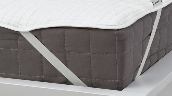 ROSENVIAL temperature regulating mattress protector.