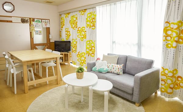 明るく、くつろげる、家庭的な雰囲気の信愛学園