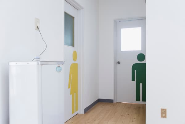 明るく清潔感のあるトイレに。