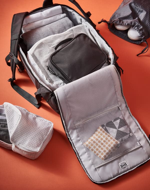 sac-à-dos-gris-foncé-VÄRLDENS