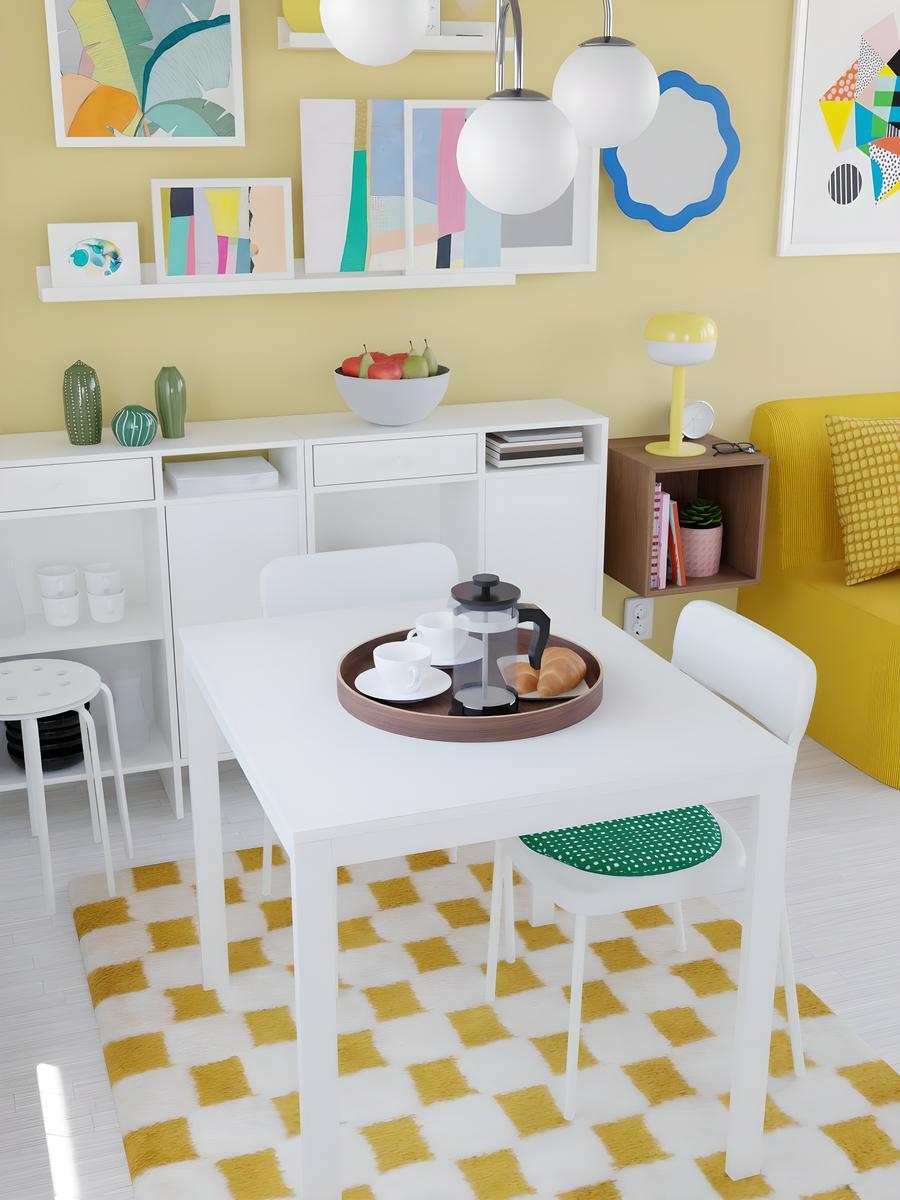 Salle à manger pour moins de 269 € avec chaises et tables blanches