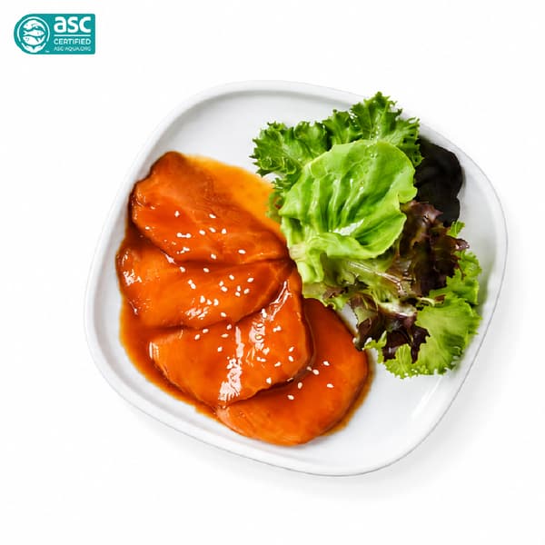  Salmon marinated in soya sauce​
149 THB