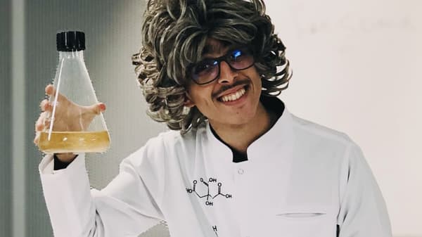 Science Show with Abdullah Al Mousawi
