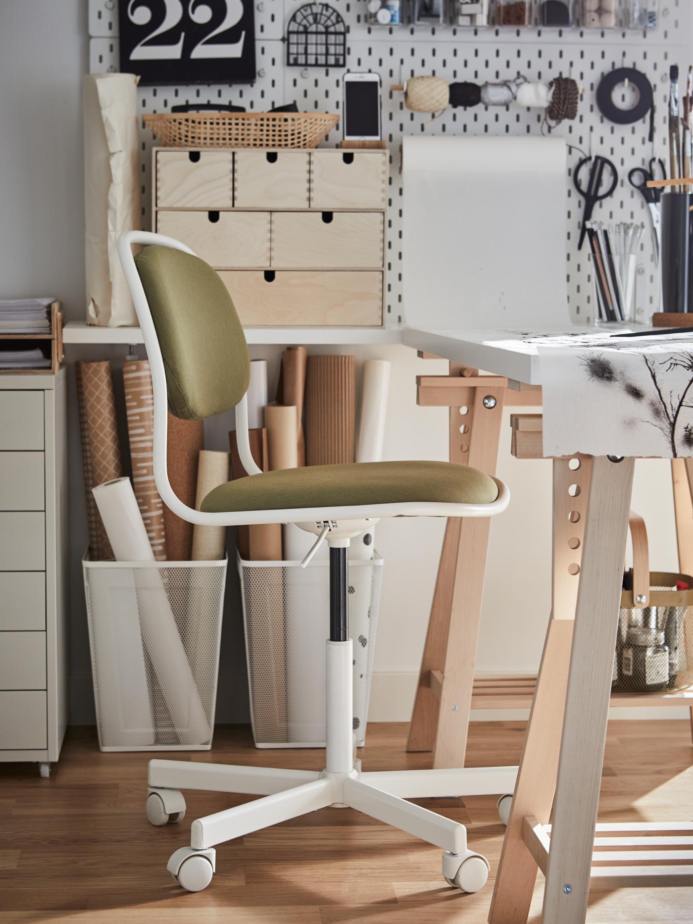 Una postazione di lavoro per ogni spazio ed esigenza - IKEA Svizzera