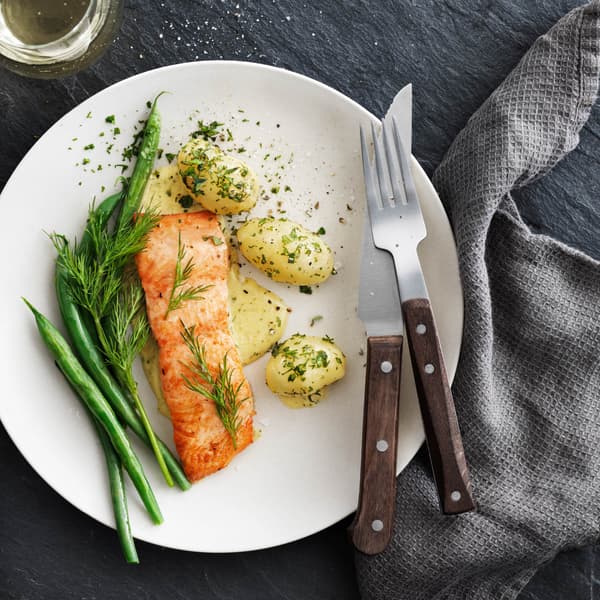 Serve your loved ones salmon you can trust. IKEA SJÖRAPPORT series is produced with the help of suppliers dedicated to responsible aquaculture, fishing and harvesting.