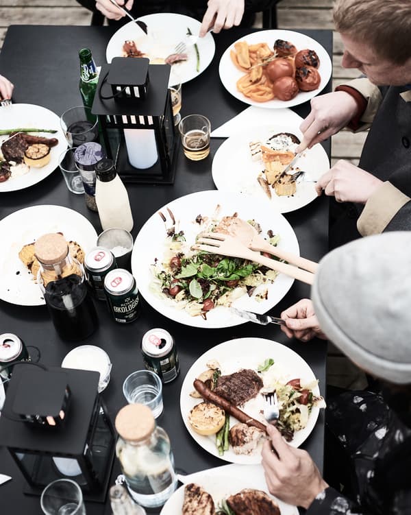 Set a relaxed informal table.