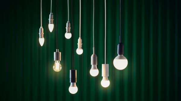 Best Light Bulbs For Your Home Office in 2022