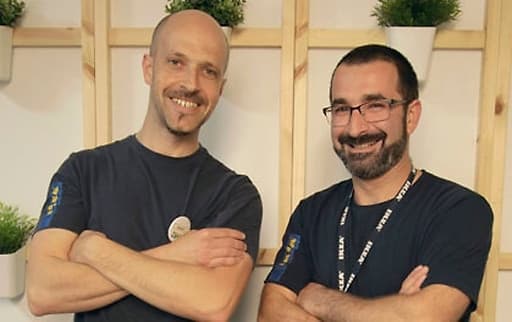 Shalva - Ayudándole en su formación ha estado David Sáez
