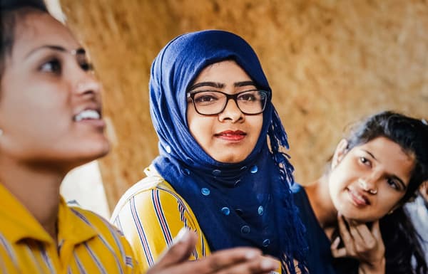 Shireen Begum e outras colaboradoras falan sobre o futuro da muller no lugar de traballo na India.