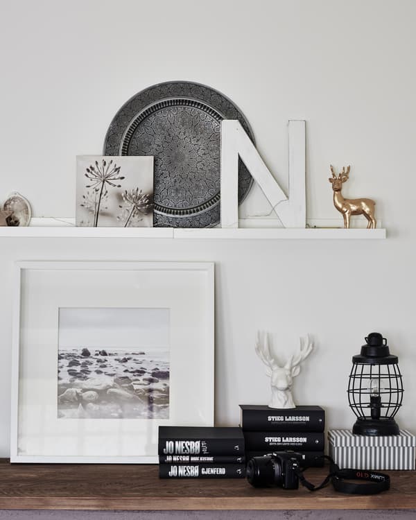Showcase your interests – choose items like cameras and books to reflect your hobbies.