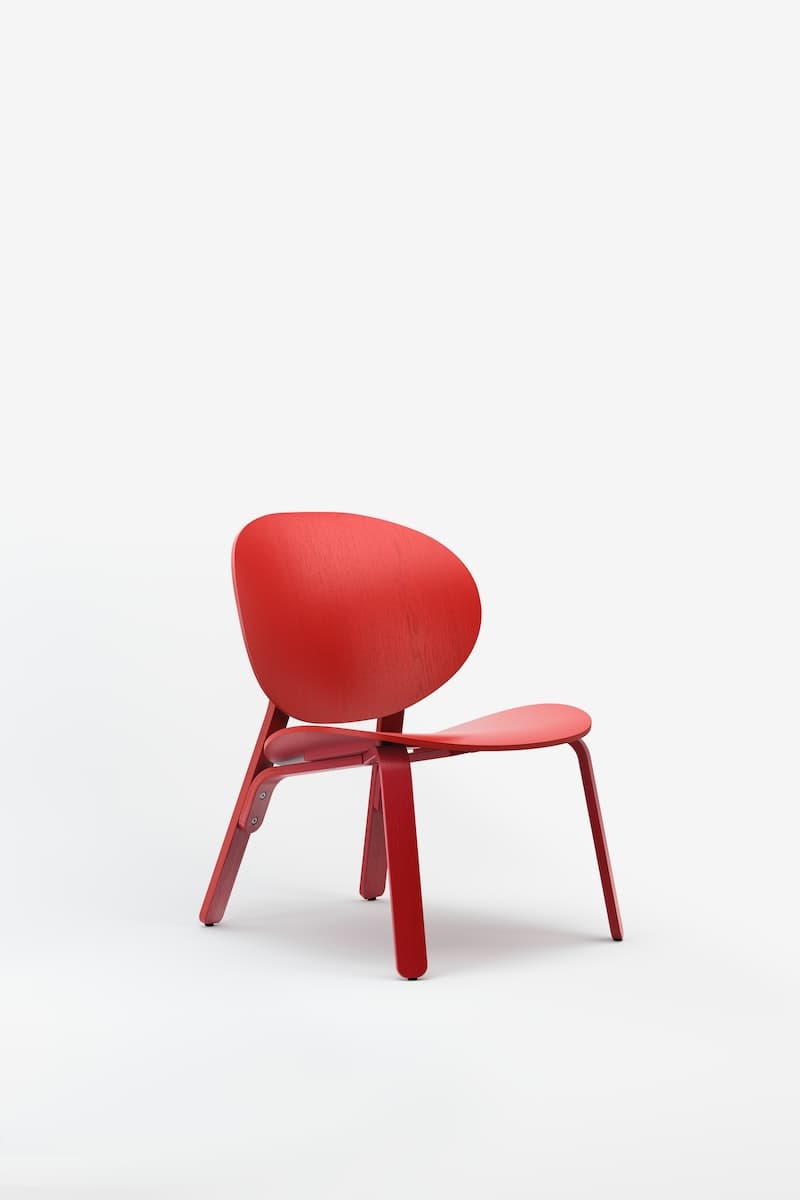Silla de la serie FRÖSET de color rojo.
