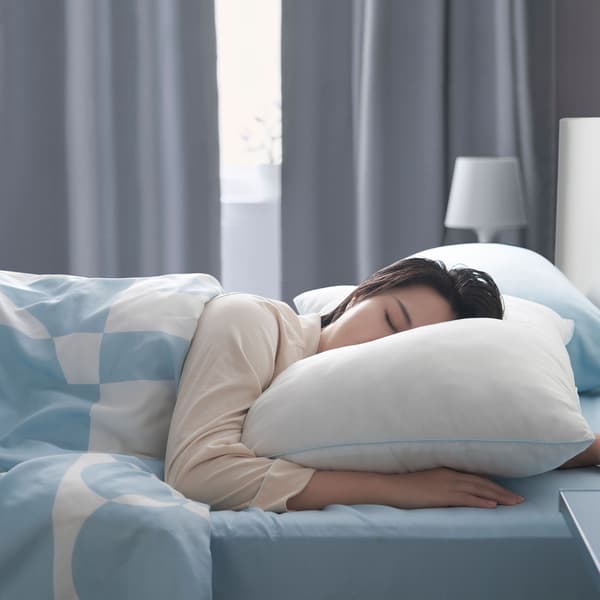  sleeping on the stomach 