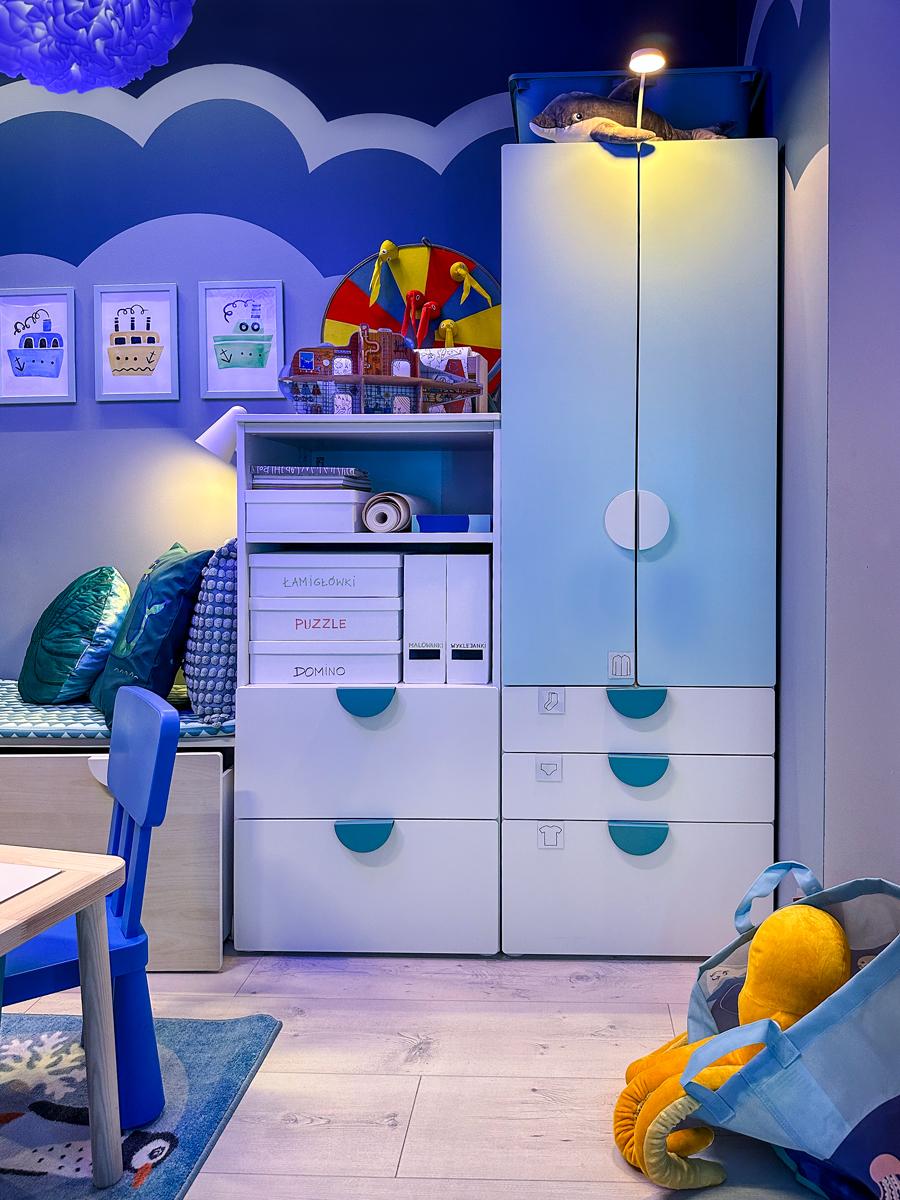 SMÅSTAD / PLATSA Szafa, biały bladoturkusowy/z 3 szufladami, 60x57x181 cm