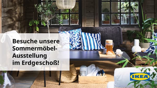 Sömmermöbelausstellung in der Selbstbedienungshalle bei IKEA Graz.