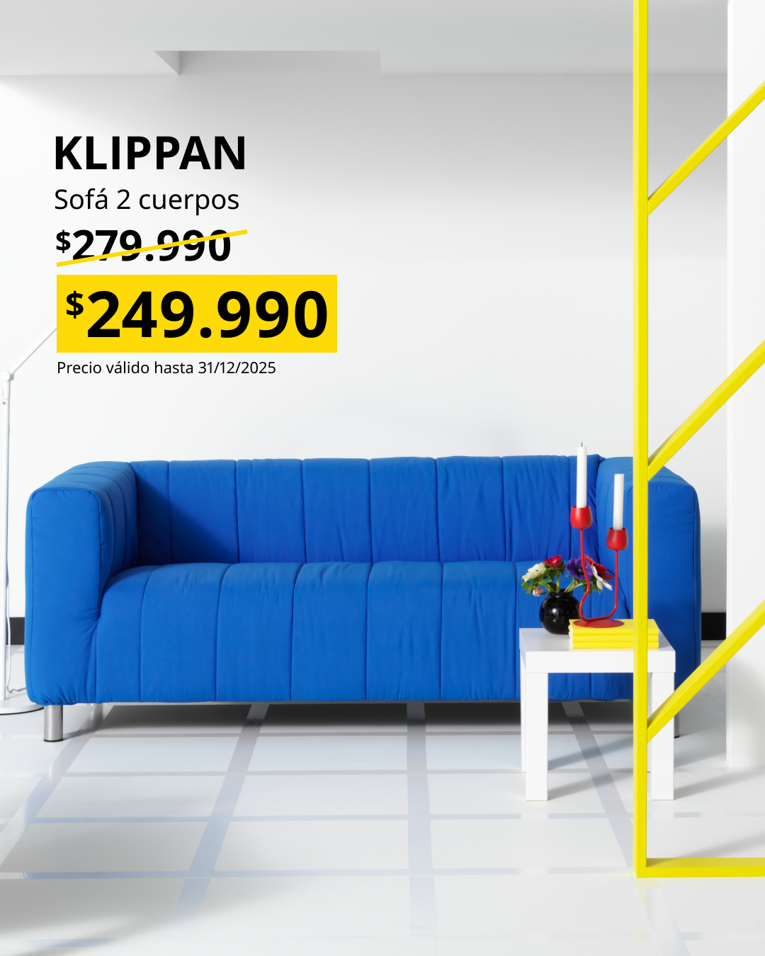 Sofa azul de dos cuerpos