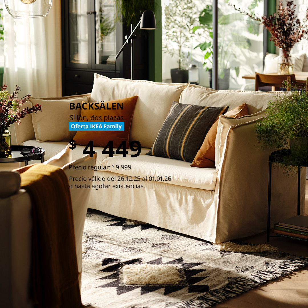 sofa BACKSALEN beige 2 asientos en una sala