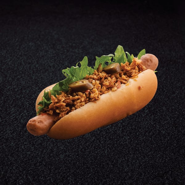 Spicy hot dog with veggie sausage