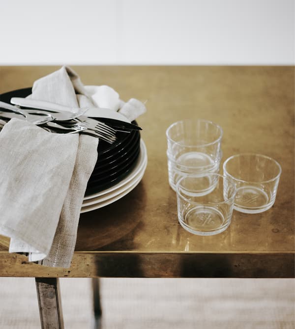 Stack your tableware