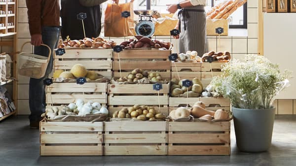 Storage boxes & baskets