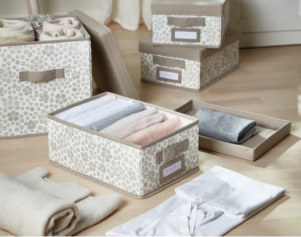 STORSTABBE Box with lid, beige, 25x35x15 cm