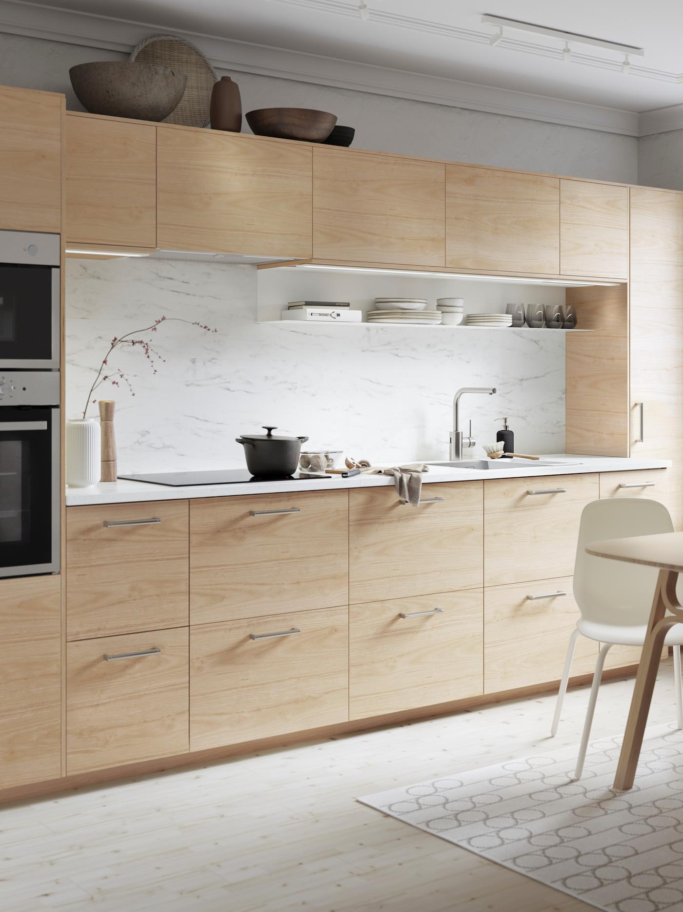 Straight line style kitchen