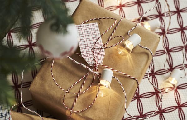STRÅLA LED lighting chain with 12 lights, battery-operated