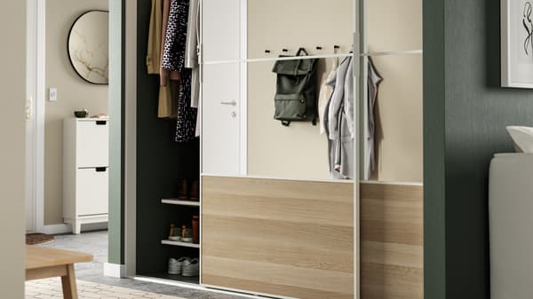 Stumdomųjų durų sistema SKYTTA.