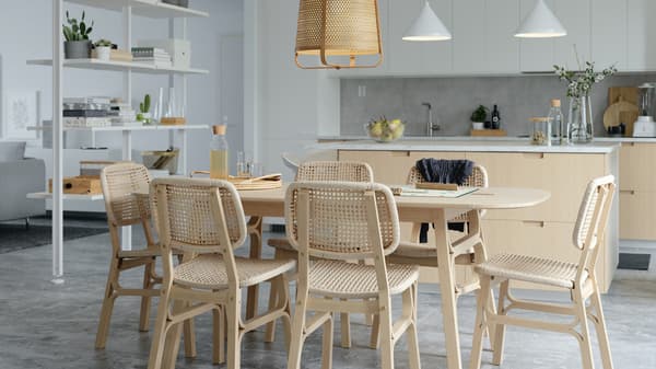Stylish yet minimalist dining room furniture.