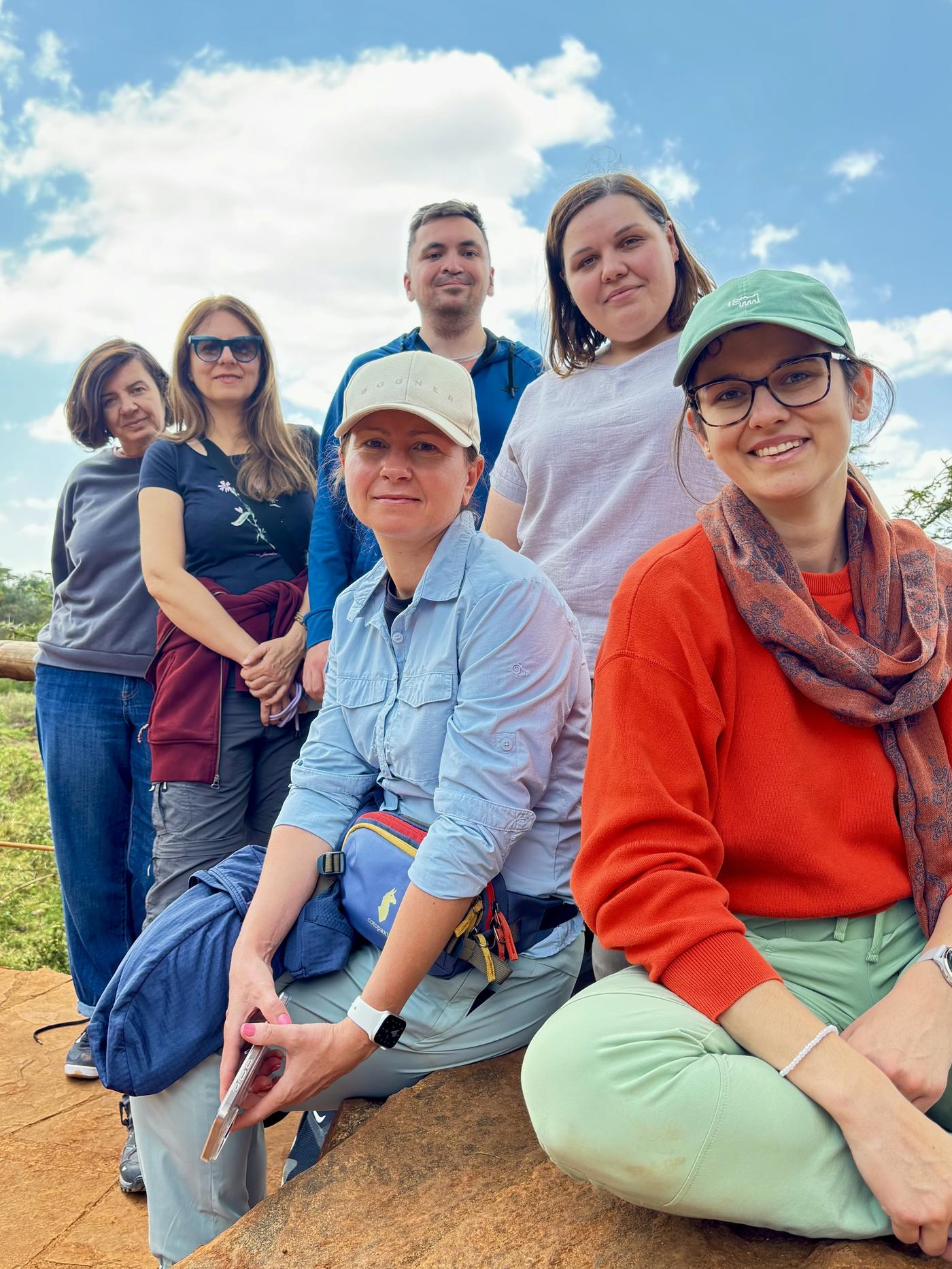 Sześciu ambasadorów IKEA Foundation - Asia, Magda, Ola, Patryk i dwie Kasie. 