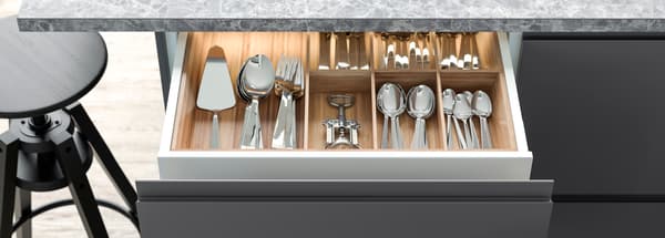 Sztućce w szufladzie