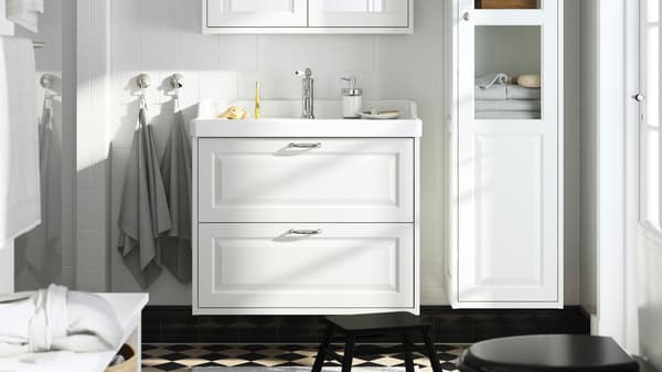 TÄNNFORSEN bathroom system.