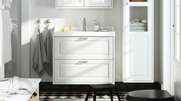TÄNNFORSEN bathroom system.