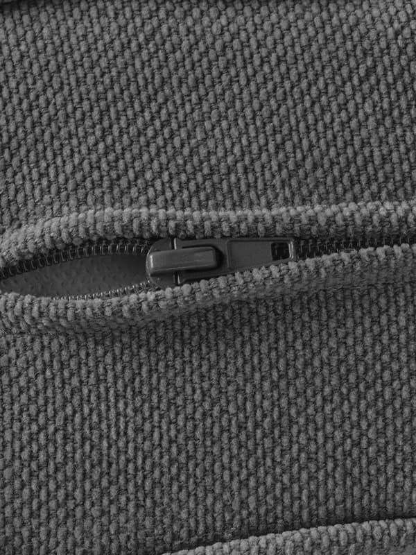 Tallmyra mellemgrå.