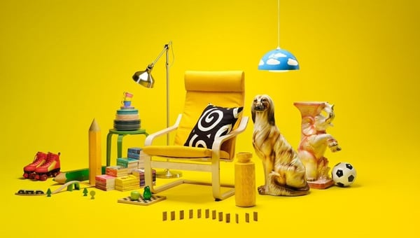 Tecknad kollagebild i starka färger.