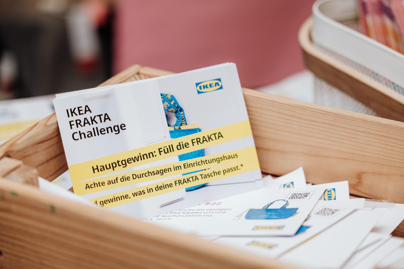 Teilnahmekarten für die „Füll die FRAKTA Challenge“ beim IKEA Festival.