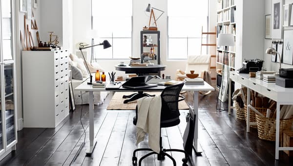 The neutral colours and mix of black and white in this home office make for a style that last longer than the latest trend.