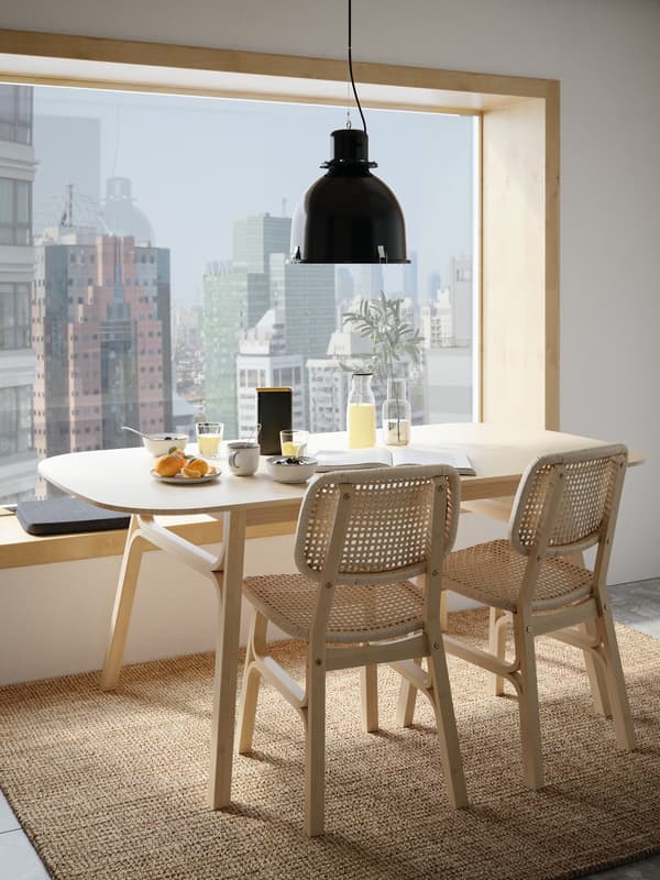 This beautiful dining set is made of bamboo and paper twine – not just a stylish addition to your kitchen but a sustainable choice as well.