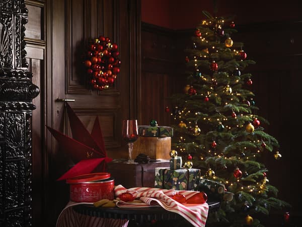 Three kits for decorating the house at Christmas