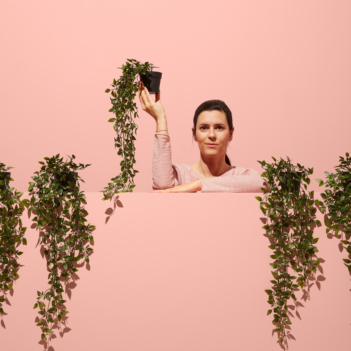 Tips on how to furnish a larger outdoor space.