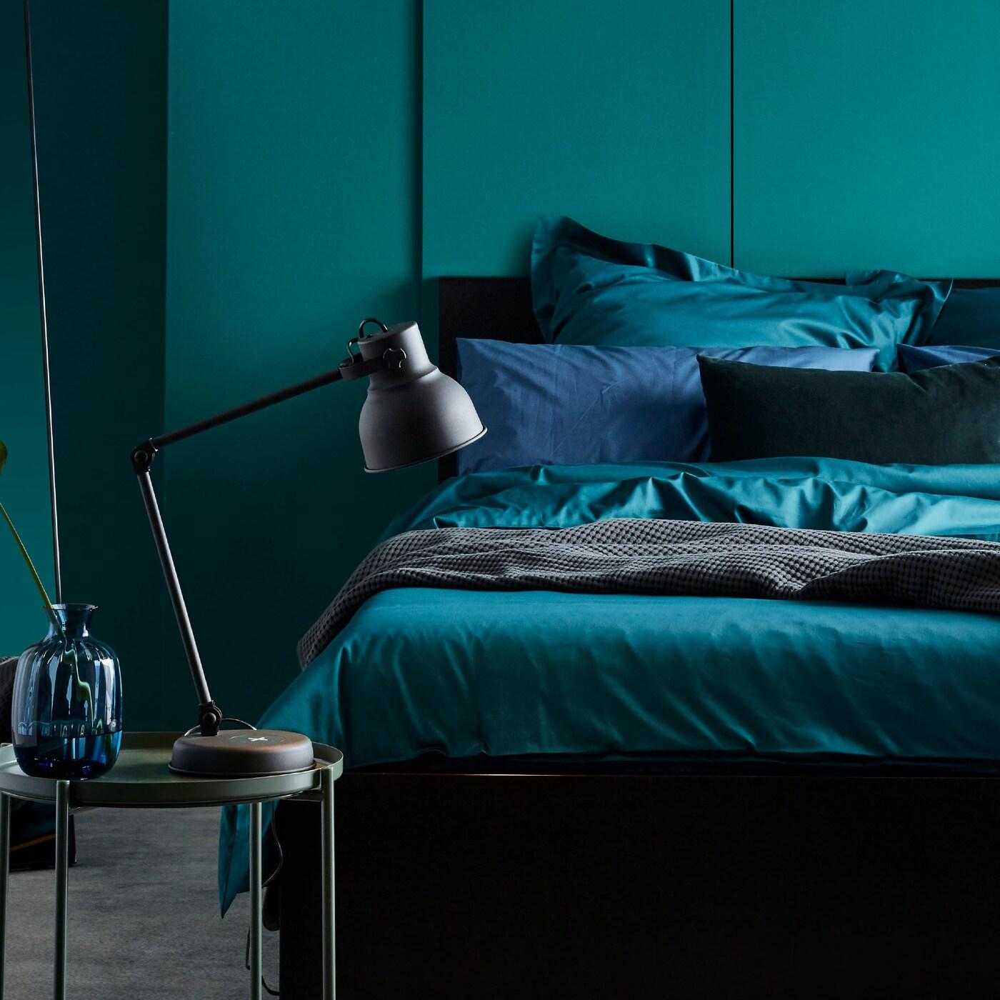 Tips on using colour in your bedroom.