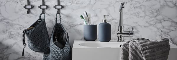 Tired of kicking over the shampoo in the shower or never finding your towel when you step out of it? With bathroom accessories like shower shelves, towel rails and toothbrush holders you can get everything under control.