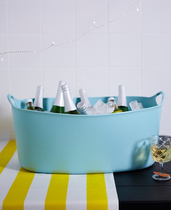 TORKIS is comfortable to carry because the entire clothes basket is made of soft, flexible plastic.
